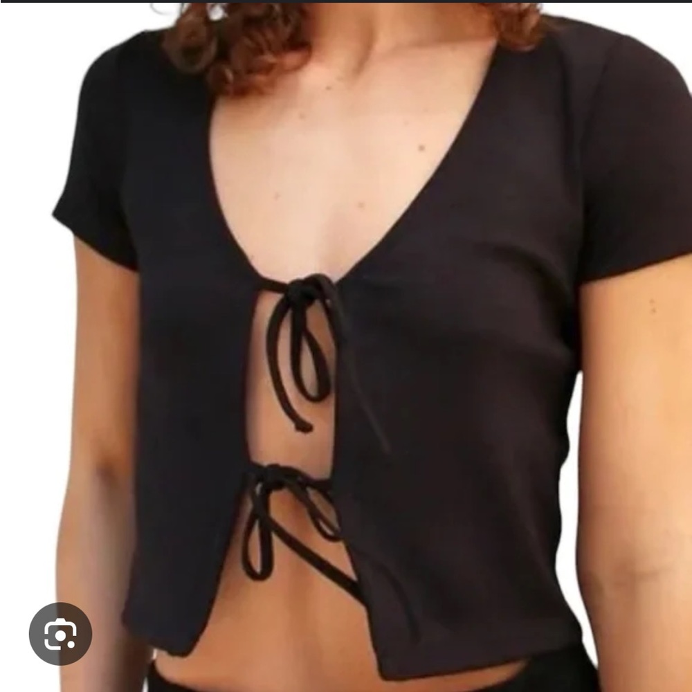 Aritzia Wilfred Free Black Tie-Front Ribbed Top